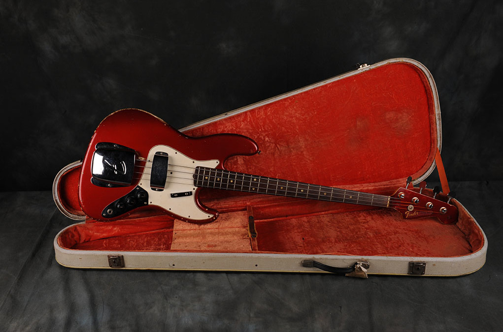 Fender 1965 Candy Apple Red