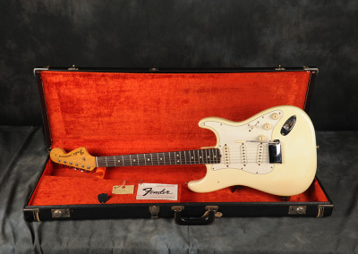 1971 Fender Stratocaster Olimpic White