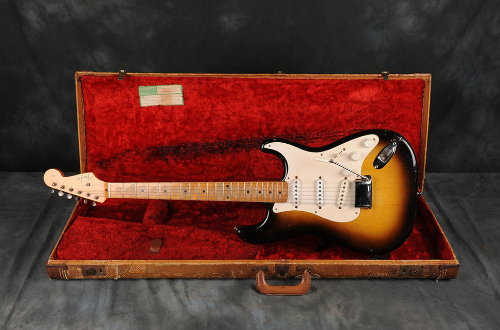1956 Fender Stratocaster Sunburst 2 toni (2)