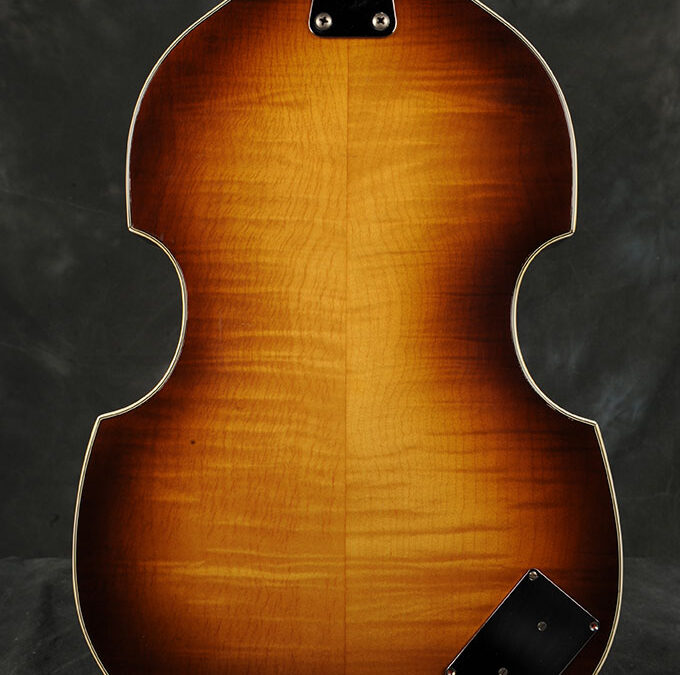 1970 hofner Violin guitar (6)