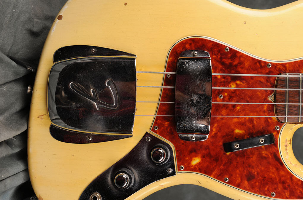 Fender Bass 1060 February (3)