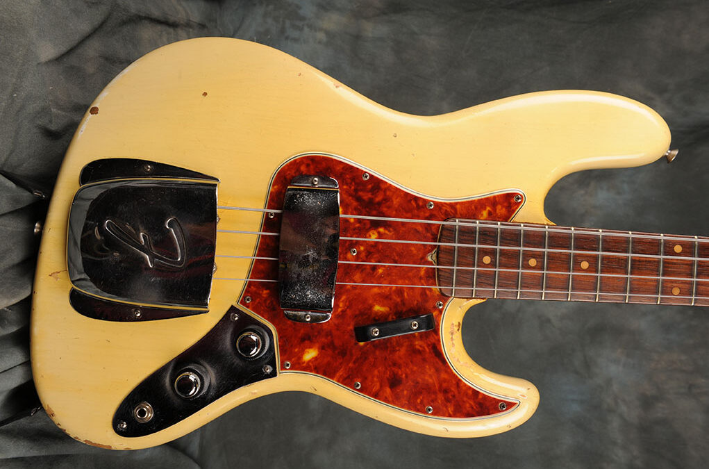 Fender Bass 1060 February (4)
