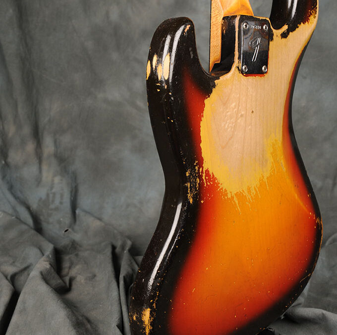 Fender Bass 1965 October Sunburst (6)