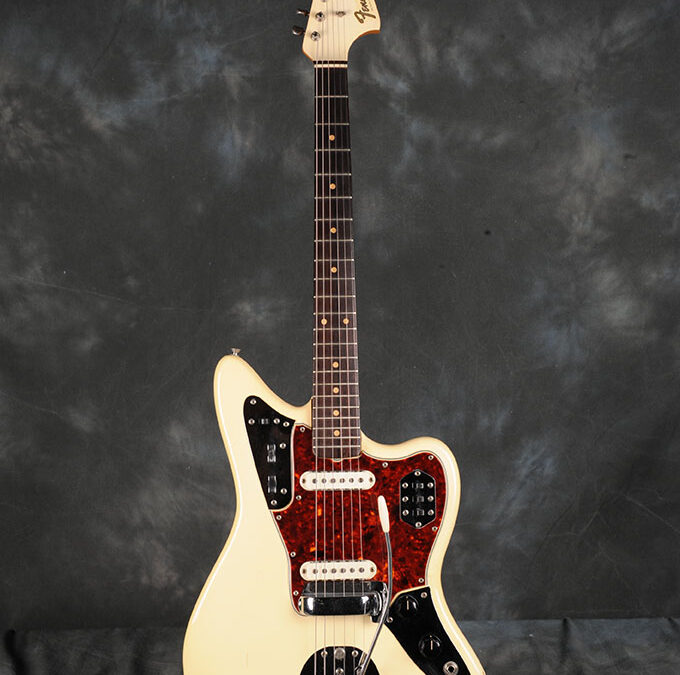 Fender-Jaguar-1964-OW (1)