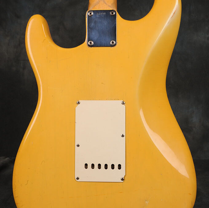 Fender Stratocaster 1961 Blond (7)