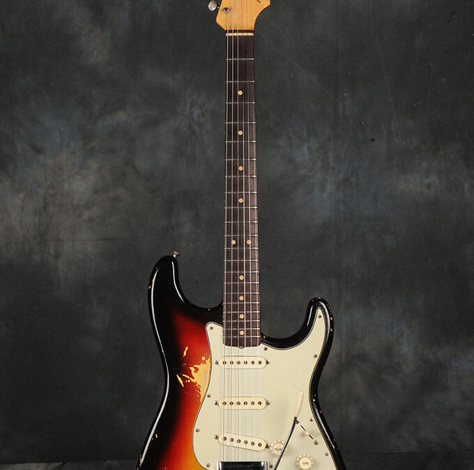 Fender Stratocaster 1963 Sunburst 3 (1)