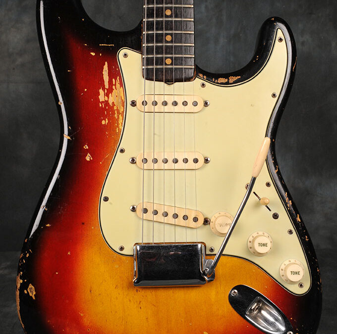 Fender Stratocaster 1963 Sunburst 4 (2)