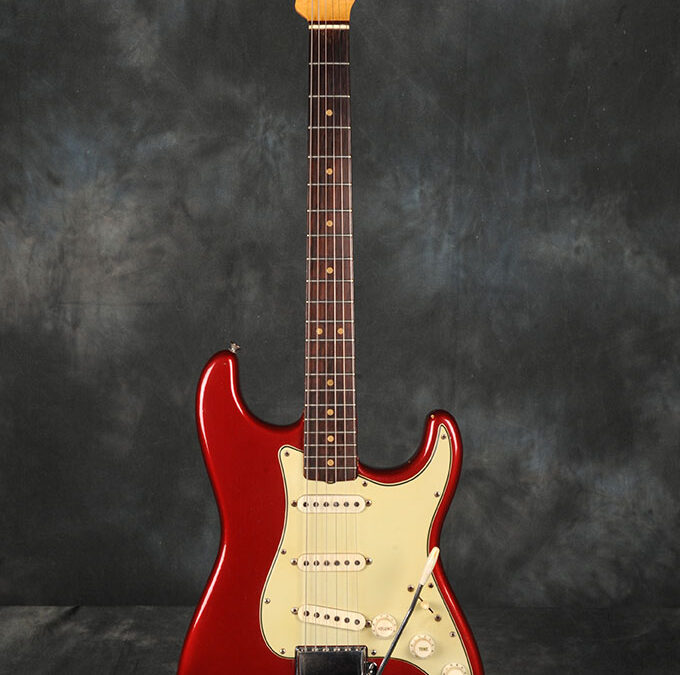 Fender Stratocaster 1964 Candy Apple Red (1)