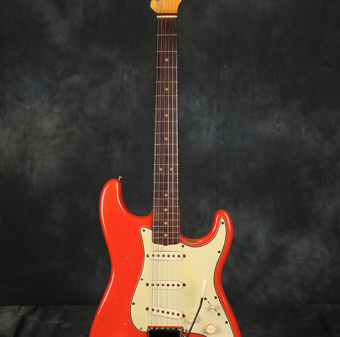 Fender Stratocaster 1964 Fiesta Red (1)