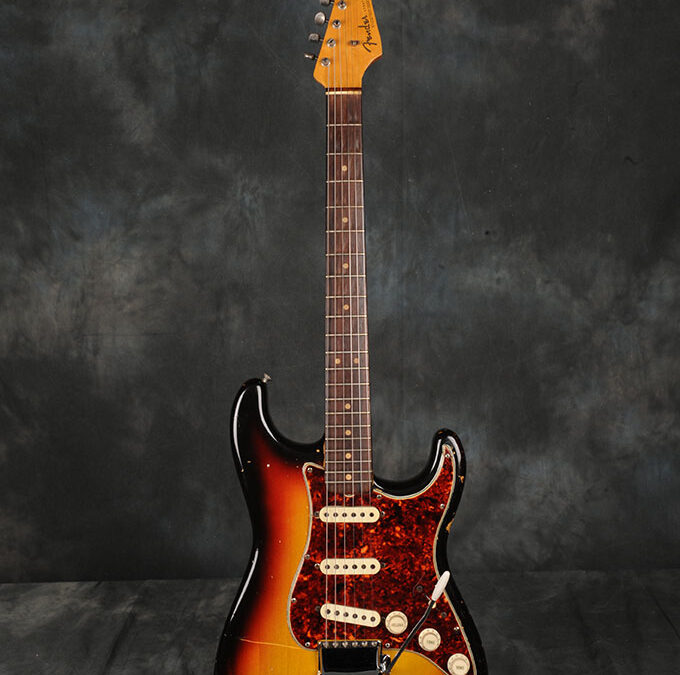 Fender Stratocaster 1964 Sunburst 1 (1)
