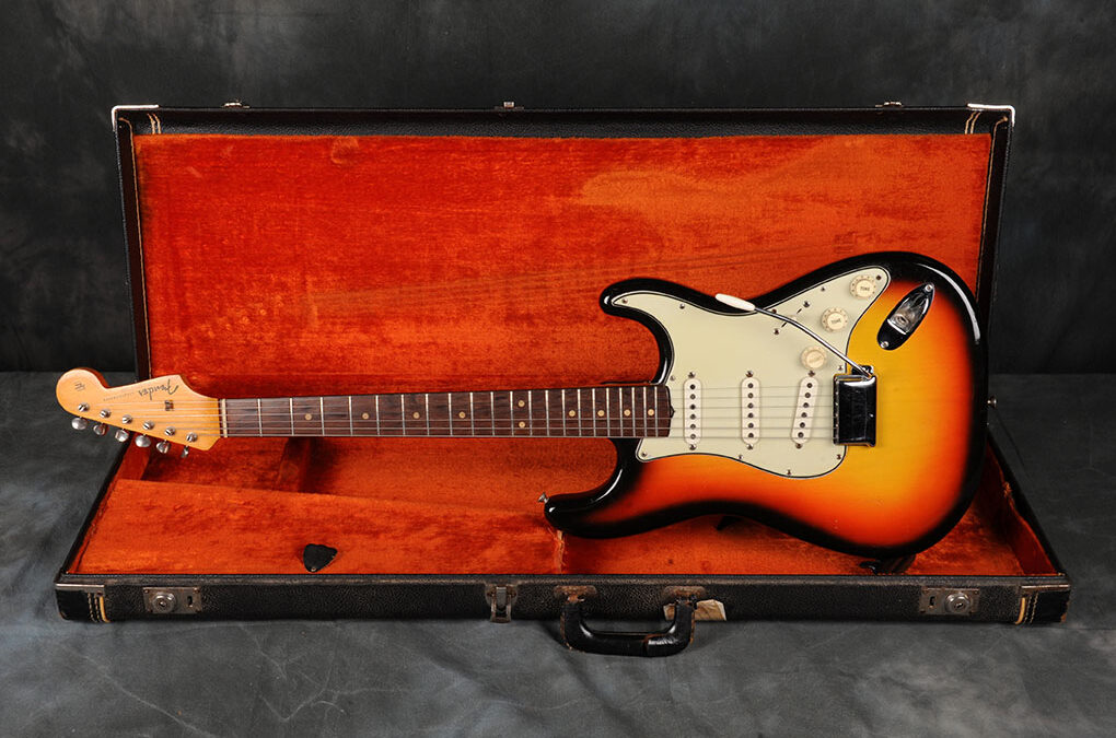 Fender Stratocaster 1964 Sunburst 3