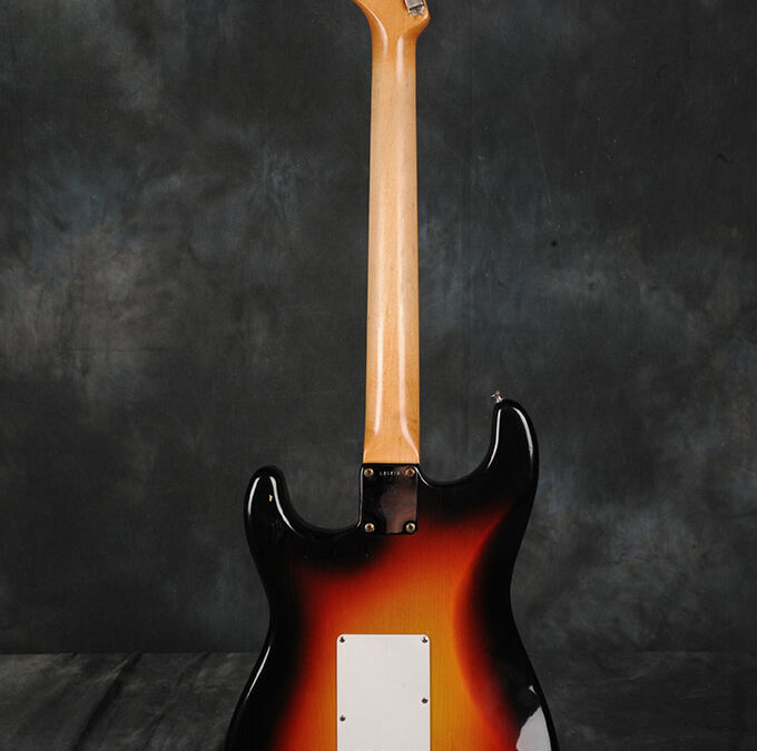 Fender Stratocaster 1964 Sunburst 5 (4)