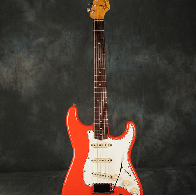 Fender Stratocaster 1965 Fiesta Red (1)
