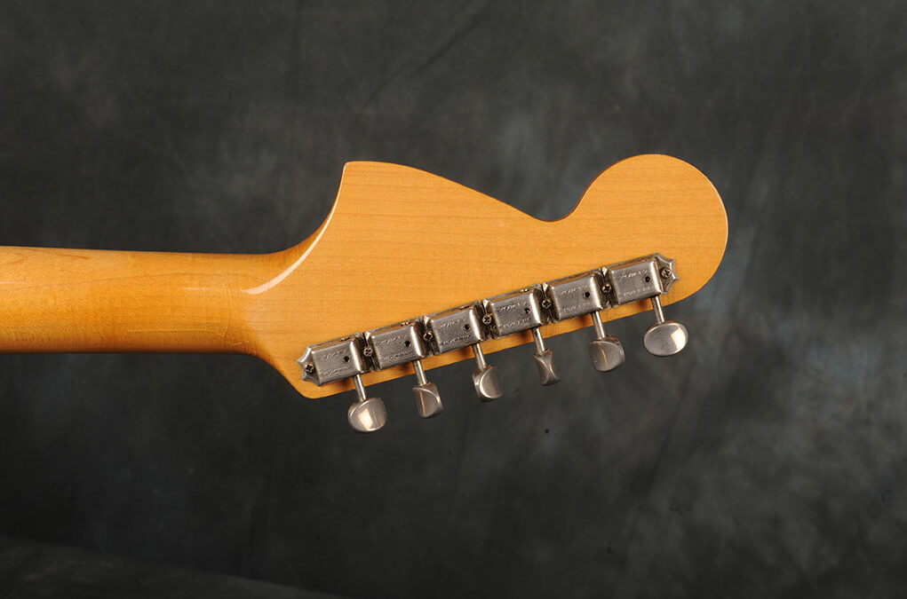 Fender Stratocaster 1966 Sunburst 3 (7)