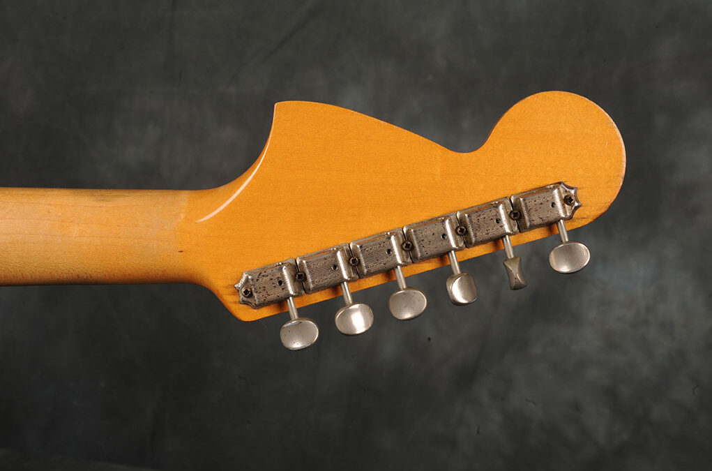 Fender Stratocaster 1966 Sunburst 6 (7)