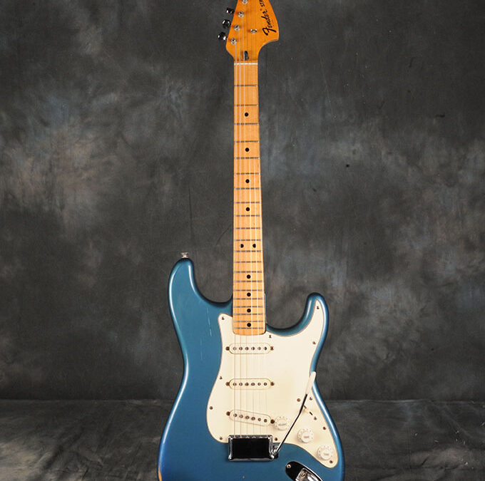 Fender Stratocaster 1972 LpB (1)